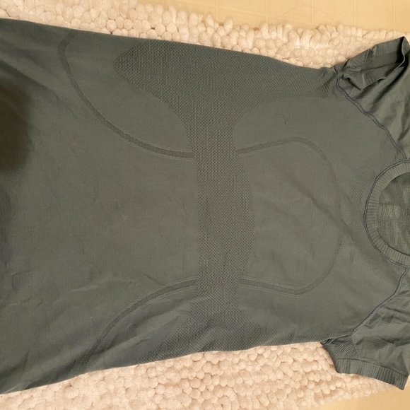 Lululemon swiftly tech short sleeve dark forest - Picture 2 of 5